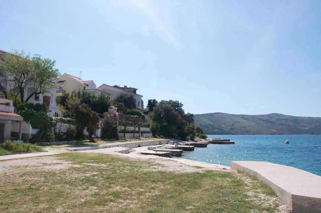 Arka Trogir Apartments - Seget Vranjica Extérieur photo