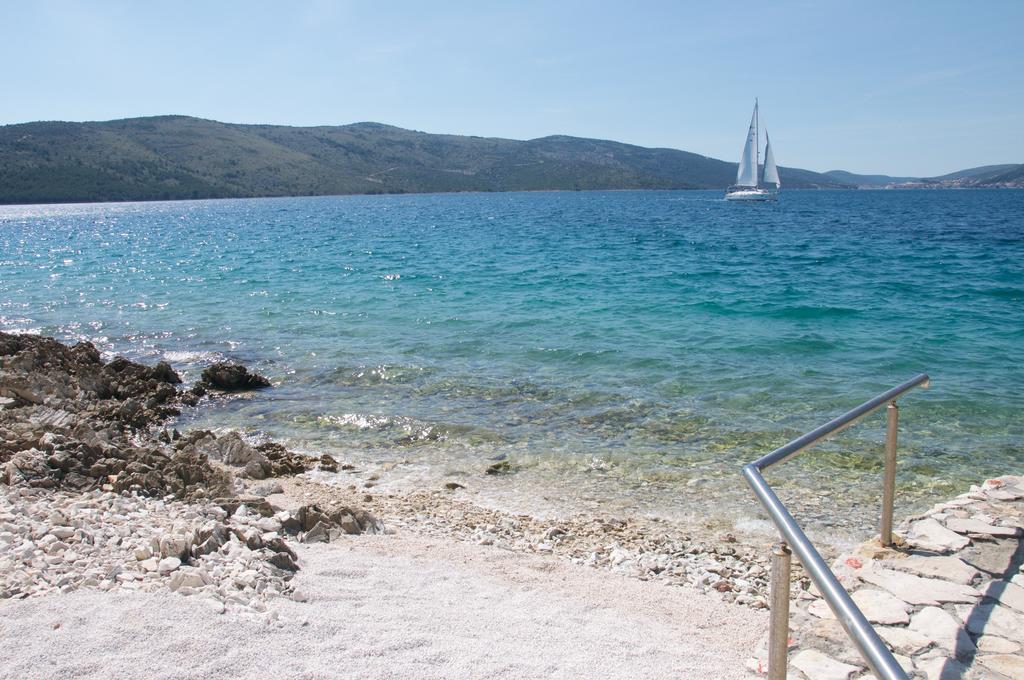 Arka Trogir Apartments - Seget Vranjica Extérieur photo