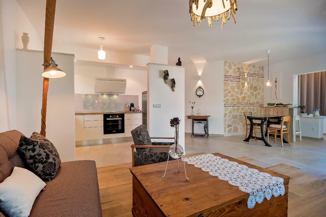 Arka Trogir Apartments - Seget Vranjica Extérieur photo